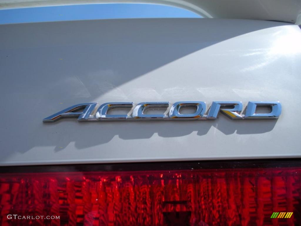 2003 Accord EX-L Sedan - Taffeta White / Ivory photo #9