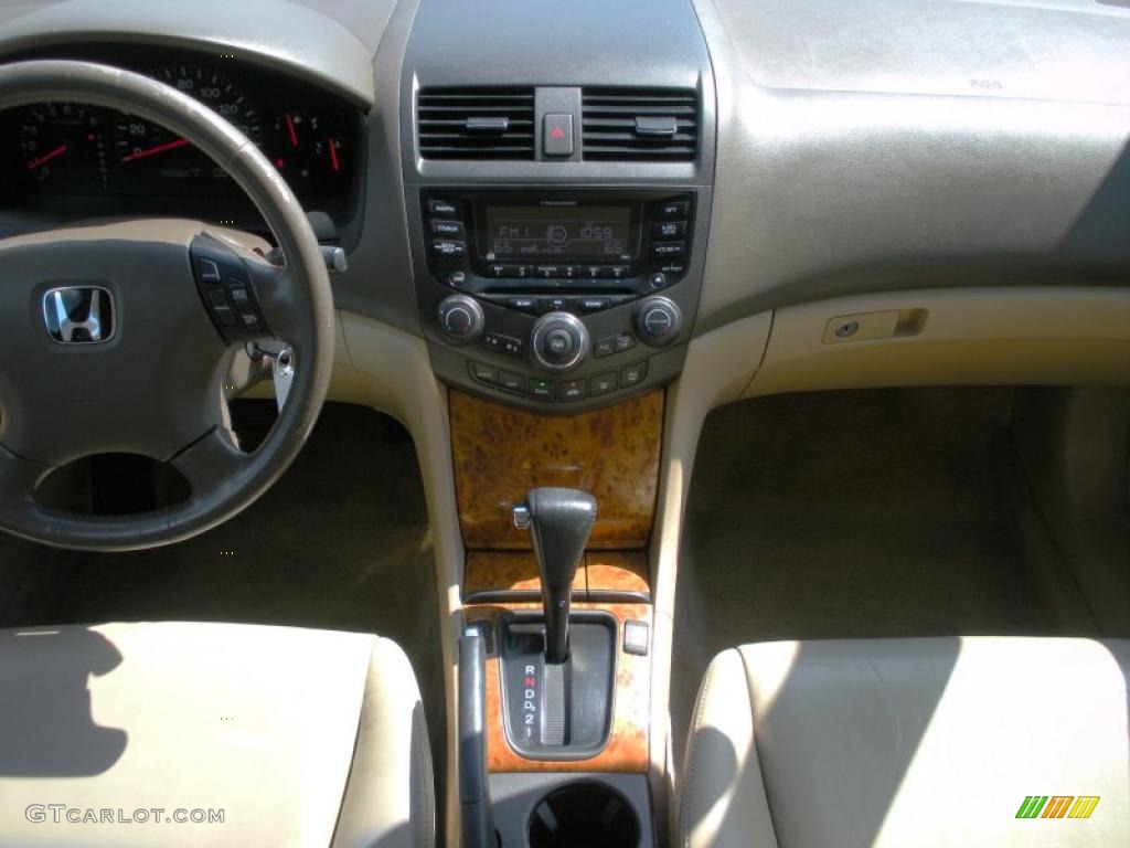 2003 Accord EX-L Sedan - Taffeta White / Ivory photo #18