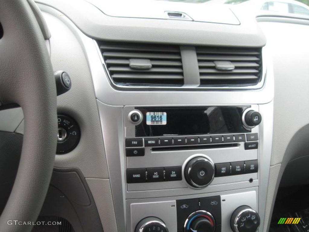 2010 Malibu LS Sedan - Taupe Gray Metallic / Titanium photo #10