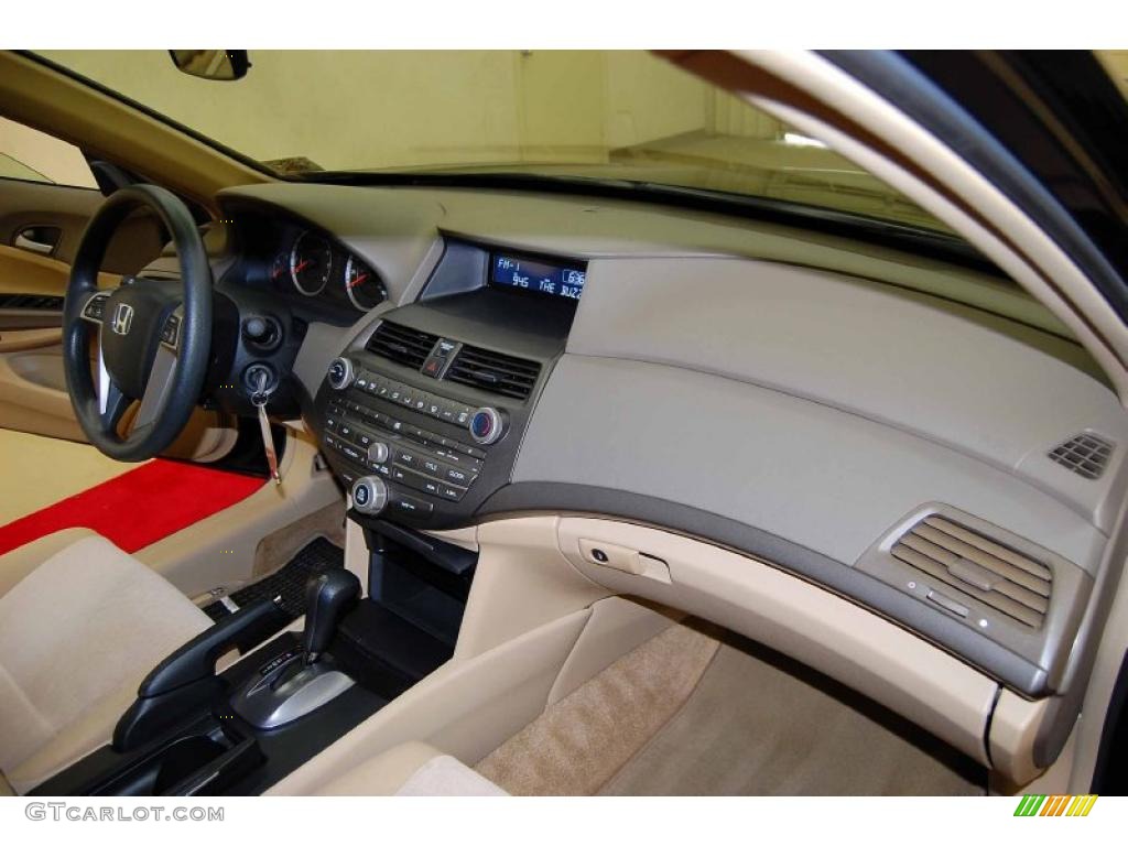 2009 Accord LX Sedan - Crystal Black Pearl / Ivory photo #26