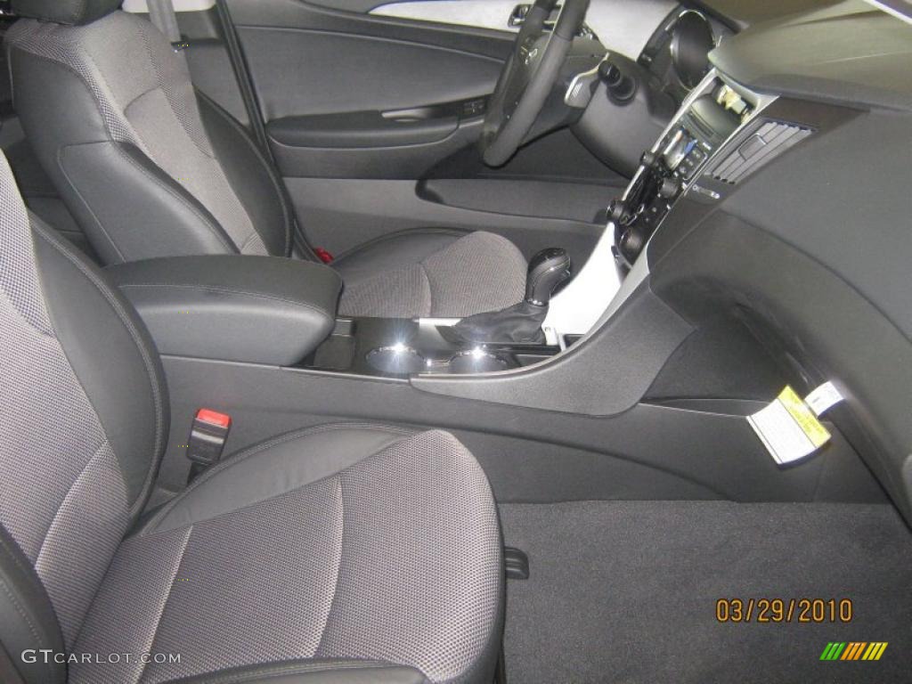 2011 Sonata SE - Venetian Red / Black photo #20