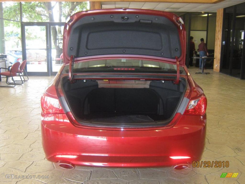 2011 Sonata SE - Venetian Red / Black photo #23