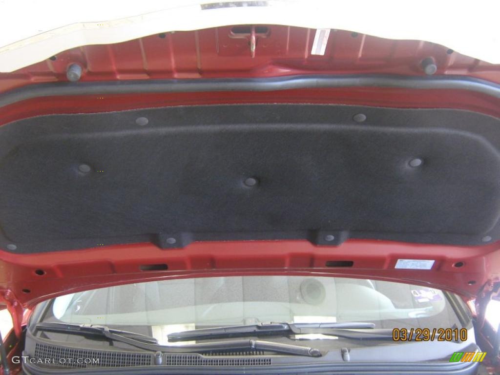 2011 Sonata SE - Venetian Red / Black photo #25