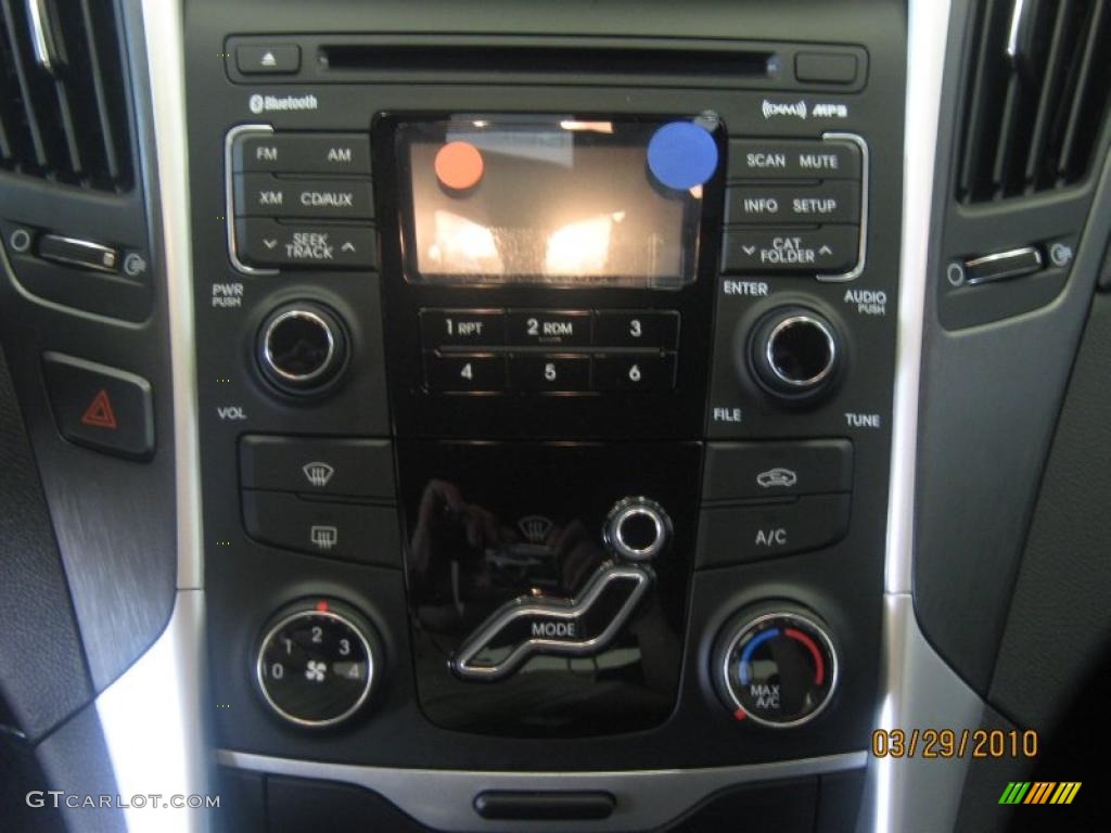 2011 Sonata SE - Venetian Red / Black photo #27