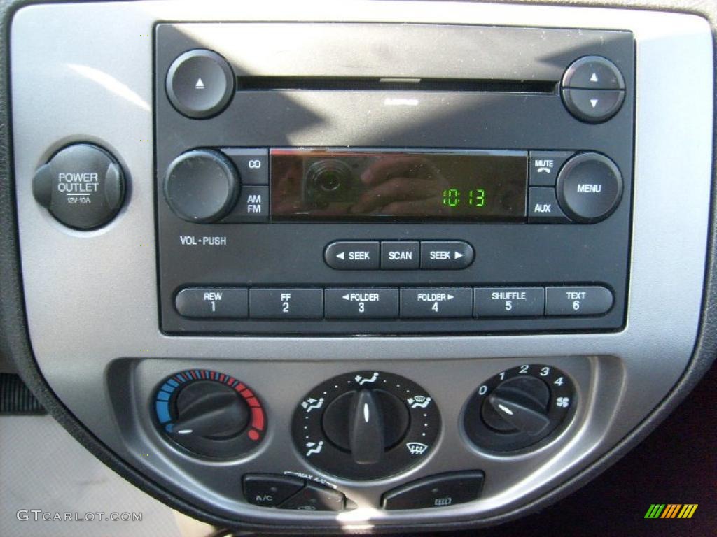 2007 Focus ZX5 SES Hatchback - Liquid Grey Metallic / Charcoal photo #19