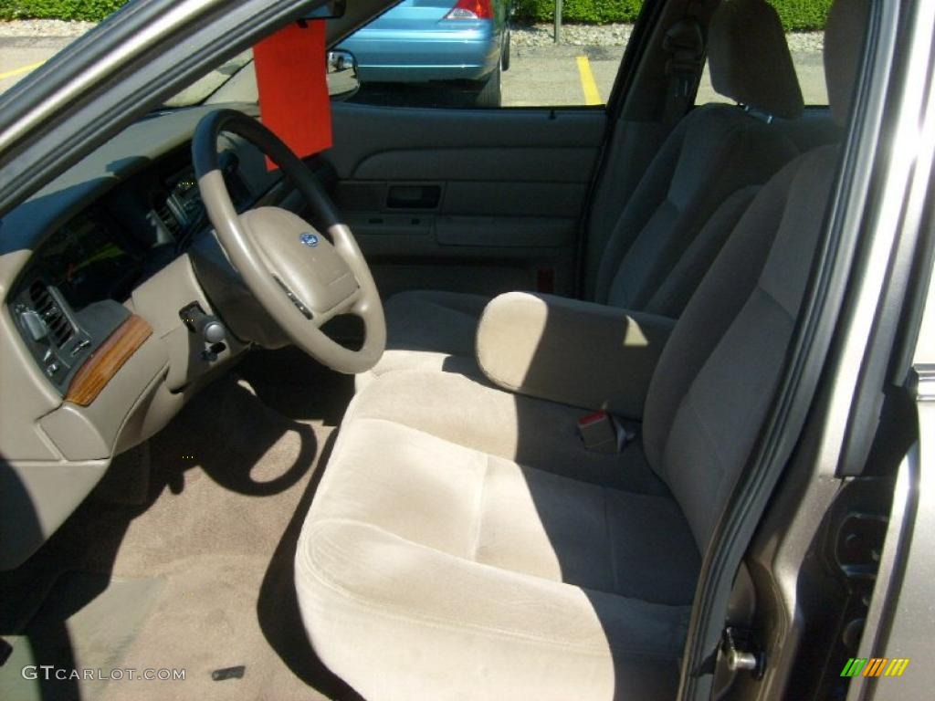 2004 Crown Victoria LX - Arizona Beige Metallic / Medium Parchment photo #10