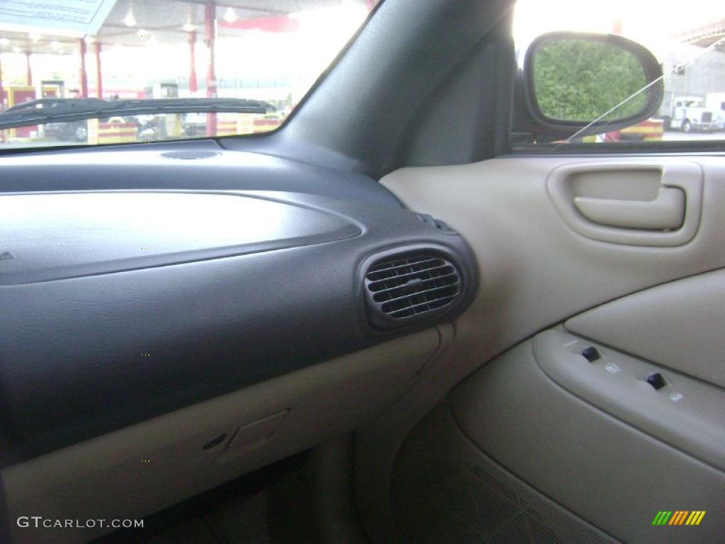 1996 Sebring JXi Convertible - Radiant Fire Red / Beige photo #16