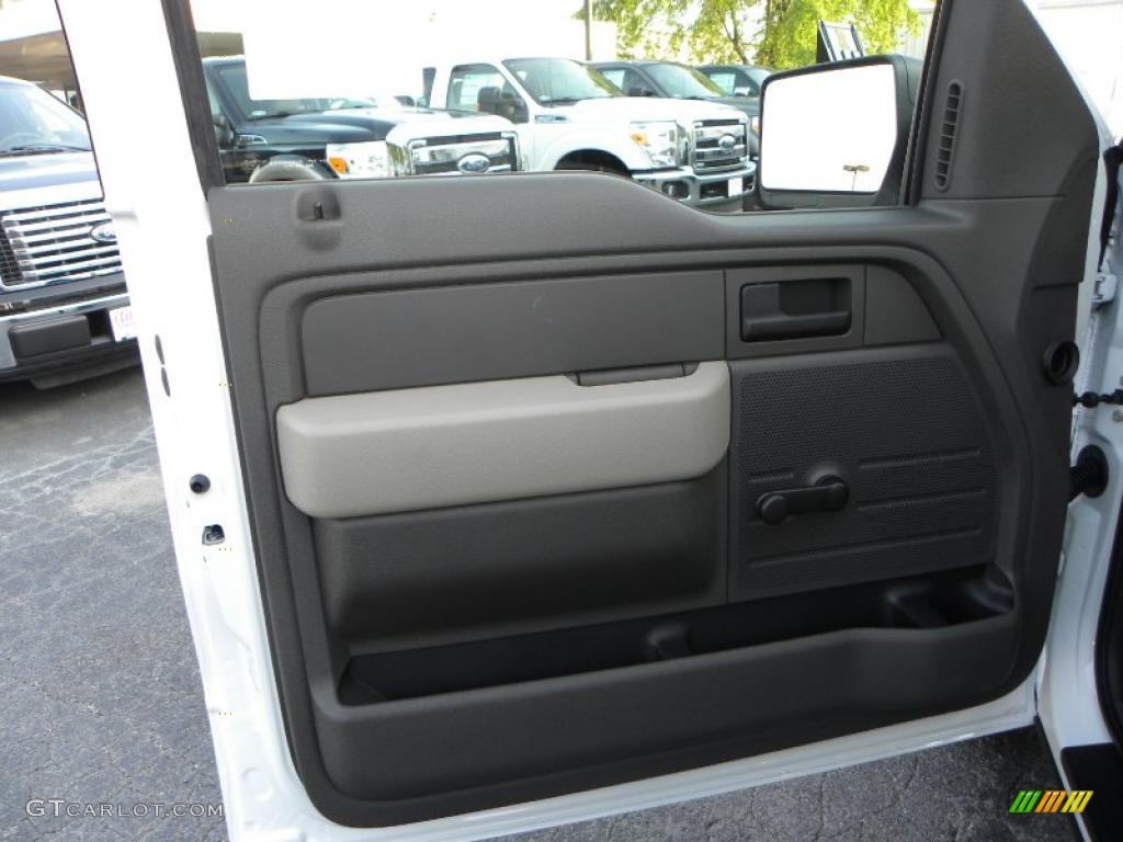 2010 F150 XL Regular Cab - Oxford White / Medium Stone photo #11