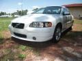 Ice White - S60 2.5T Photo No. 2