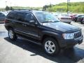 2004 Brillant Black Crystal Pearl Jeep Grand Cherokee Overland 4x4  photo #3