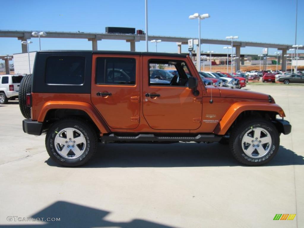 2010 Wrangler Unlimited Sahara 4x4 - Mango Tango Pearl / Dark Slate Gray/Medium Slate Gray photo #4