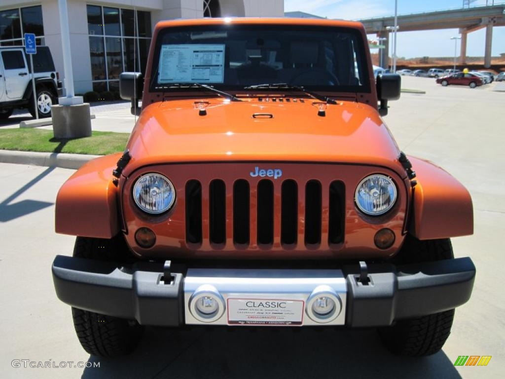 2010 Wrangler Unlimited Sahara 4x4 - Mango Tango Pearl / Dark Slate Gray/Medium Slate Gray photo #5