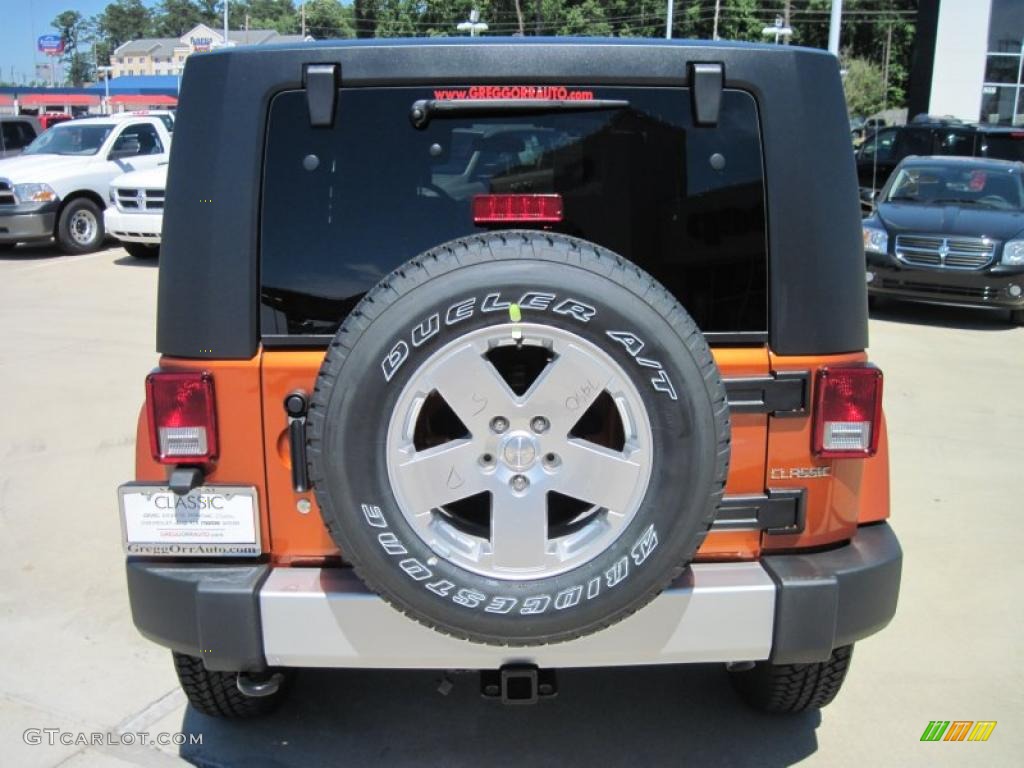 2010 Wrangler Unlimited Sahara 4x4 - Mango Tango Pearl / Dark Slate Gray/Medium Slate Gray photo #6
