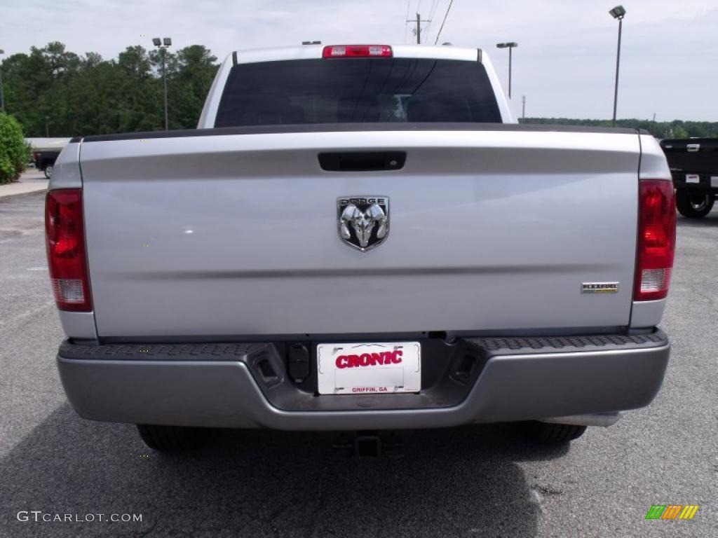 2010 Ram 1500 ST Crew Cab - Bright Silver Metallic / Dark Slate/Medium Graystone photo #7