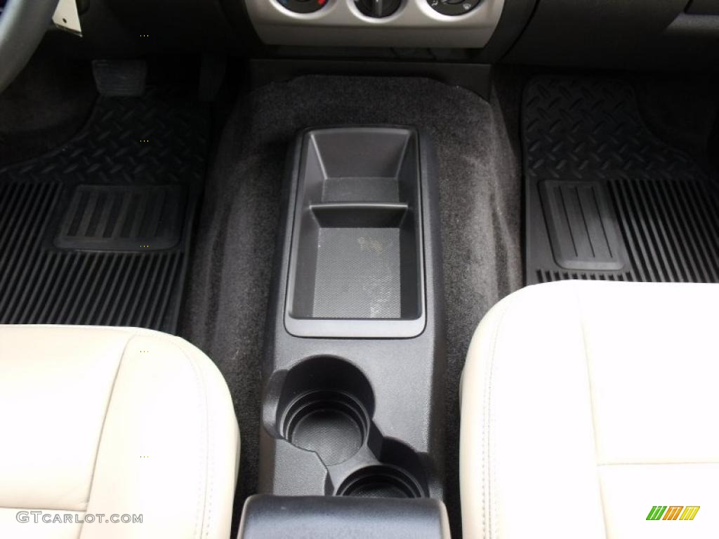 2010 Colorado LT Crew Cab - Victory Red / Ebony/Light Cashmere photo #20