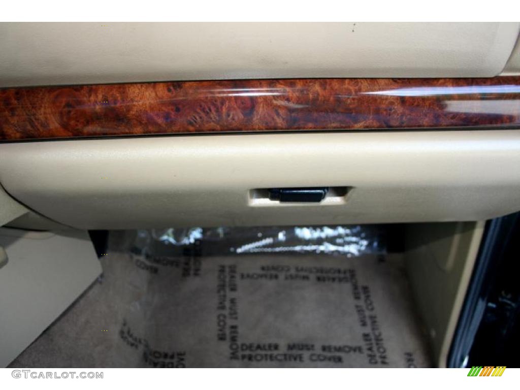 2002 Discovery II SE7 - Epsom Green Metallic / Bahama Beige photo #73