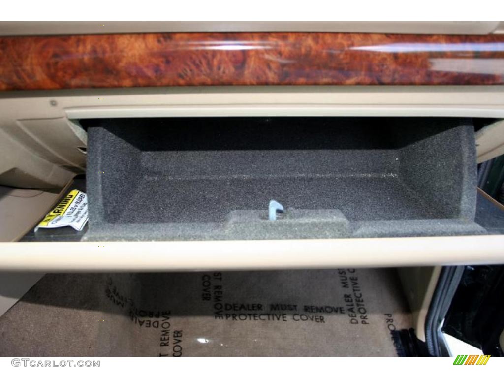 2002 Discovery II SE7 - Epsom Green Metallic / Bahama Beige photo #74