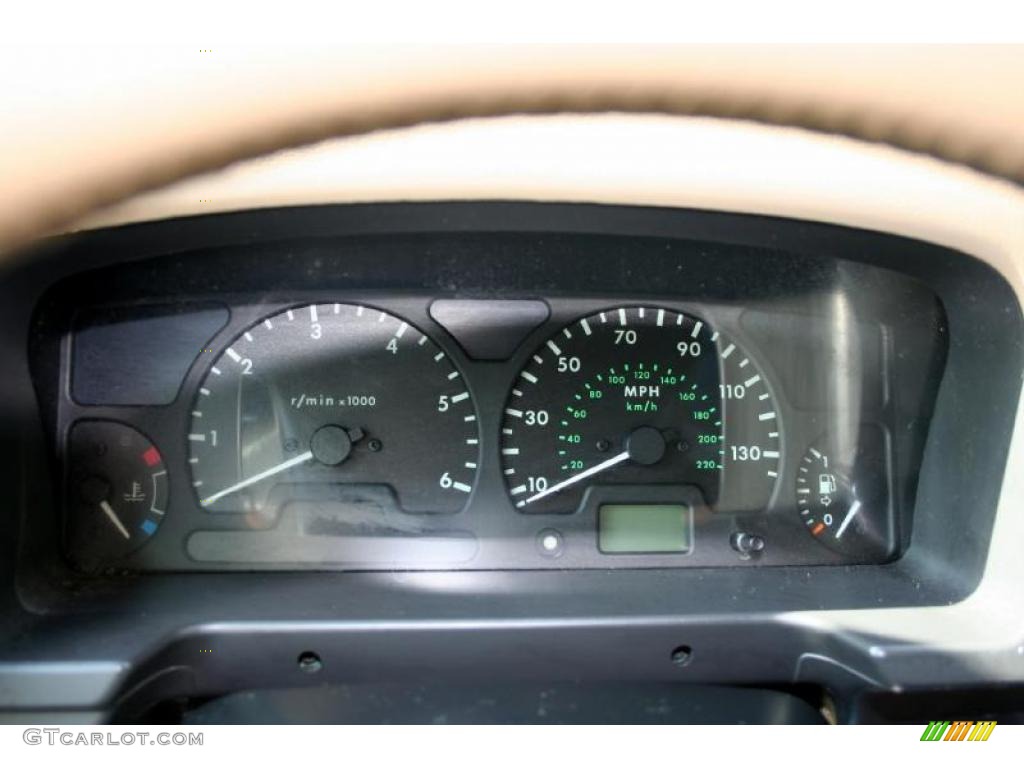 2002 Discovery II SE7 - Epsom Green Metallic / Bahama Beige photo #76