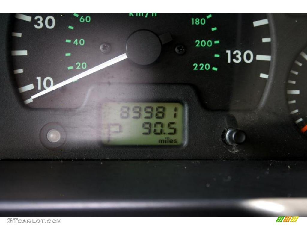 2002 Discovery II SE7 - Epsom Green Metallic / Bahama Beige photo #78