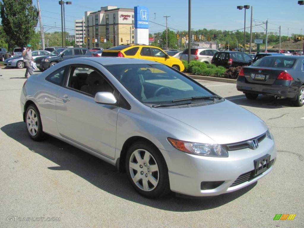 2007 Civic LX Coupe - Alabaster Silver Metallic / Gray photo #7