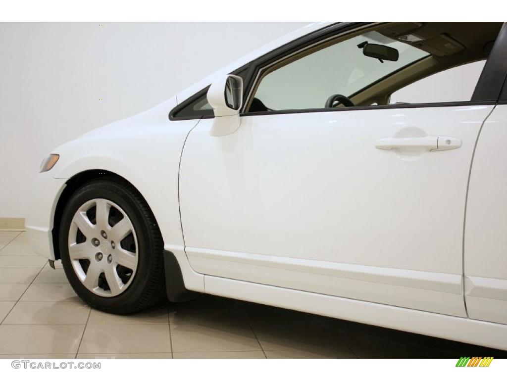 2007 Civic LX Sedan - Taffeta White / Ivory photo #25