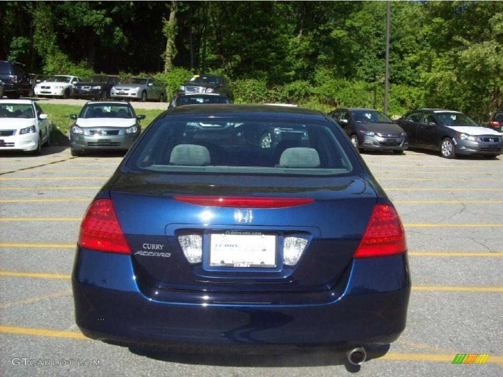 2007 Accord EX Sedan - Royal Blue Pearl / Gray photo #22