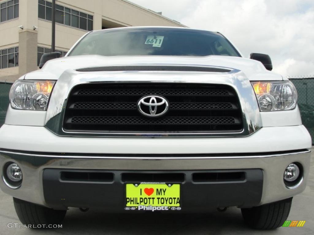 2008 Tundra SR5 Double Cab - Super White / Beige photo #9