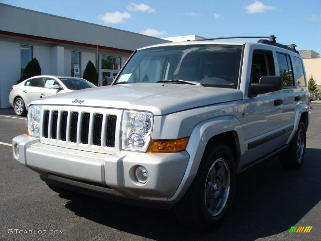 2006 Commander 4x4 - Bright Silver Metallic / Medium Slate Gray photo #1