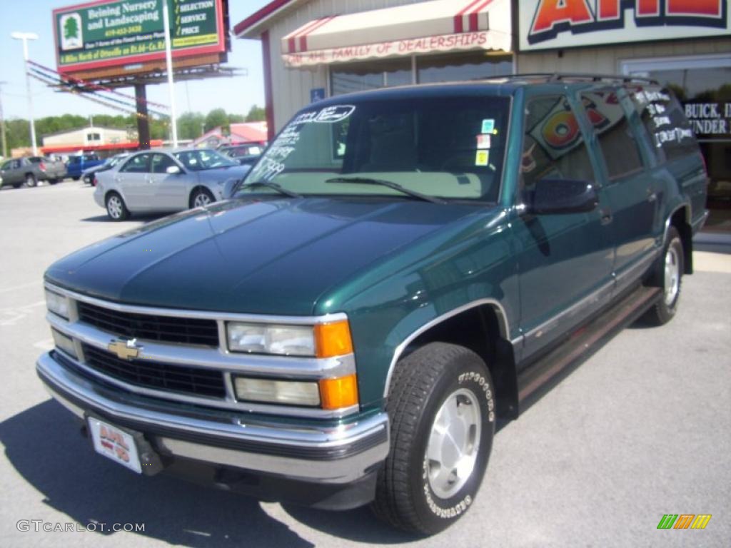 1999 Suburban K1500 4x4 - Emerald Green Metallic / Gray photo #2