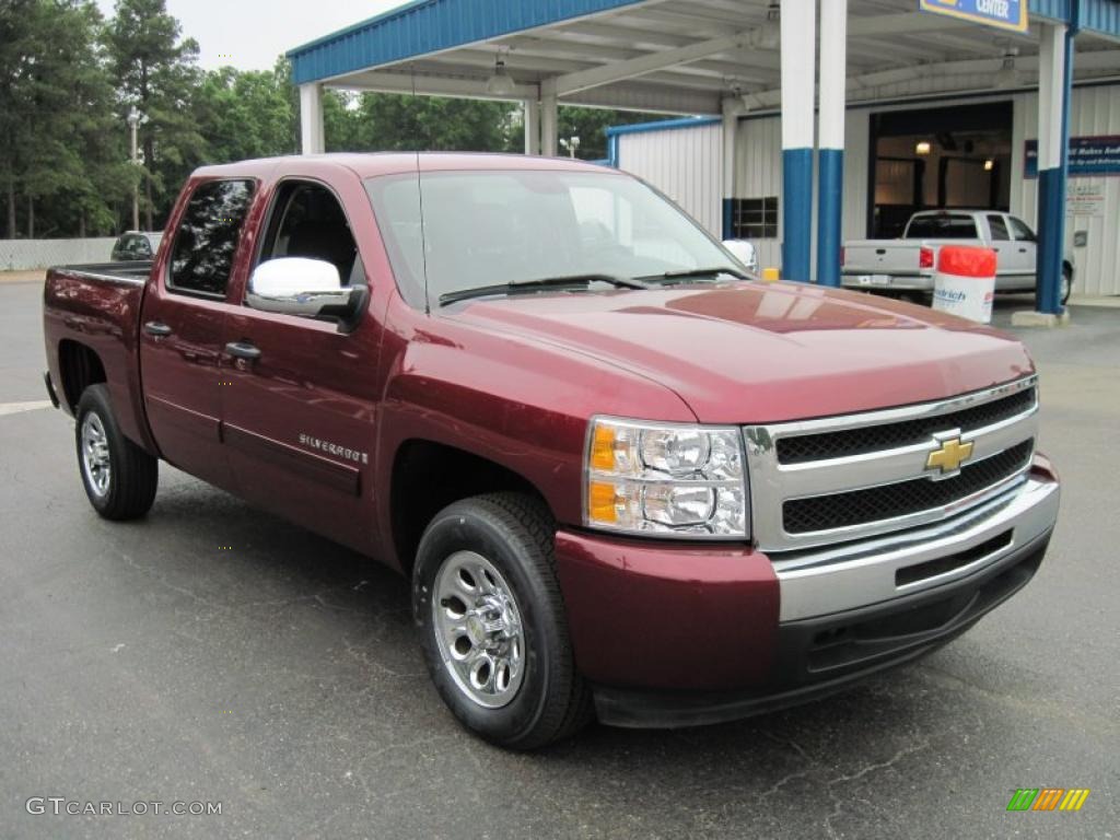 2009 Silverado 1500 LT Crew Cab - Deep Ruby Red Metallic / Dark Titanium photo #4