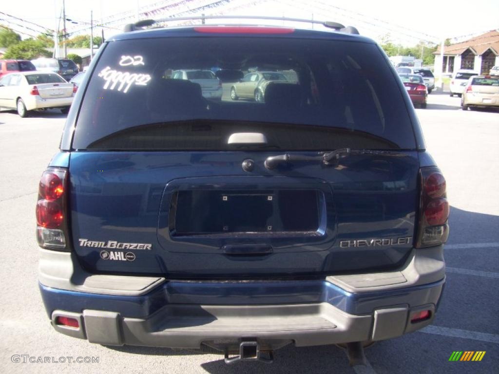 2002 TrailBlazer LT 4x4 - Indigo Blue Metallic / Dark Pewter photo #15