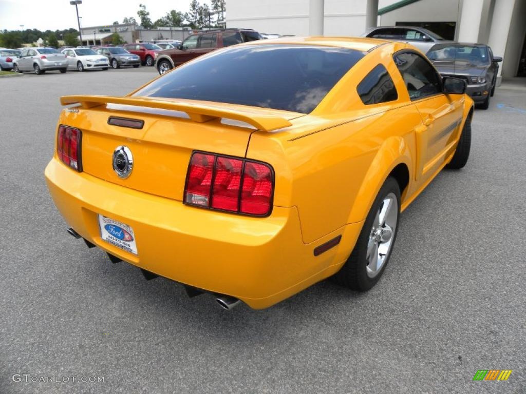 2008 Mustang GT/CS California Special Coupe - Grabber Orange / Dark Charcoal/Medium Parchment photo #10