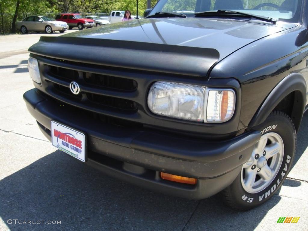 1994 B-Series Truck B3000 SE Regular Cab - Brilliant Black / Gray photo #9