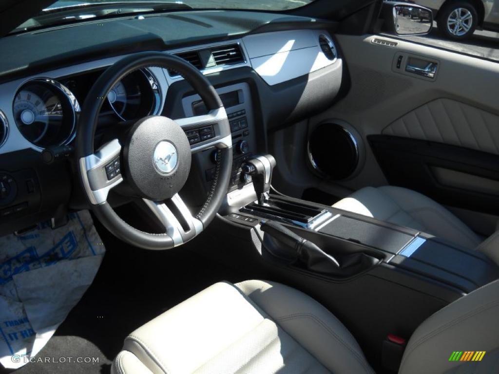 2010 Mustang V6 Premium Convertible - Sterling Grey Metallic / Stone photo #8