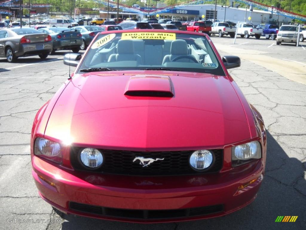 2007 Mustang GT Premium Convertible - Redfire Metallic / Light Graphite photo #18