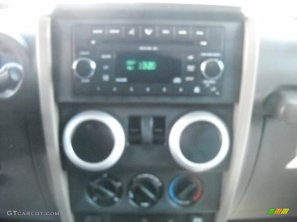 2009 Wrangler Sahara 4x4 - Sunburst Orange Pearl Coat / Dark Slate Gray/Medium Slate Gray photo #22