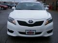 Super White - Camry SE Photo No. 8