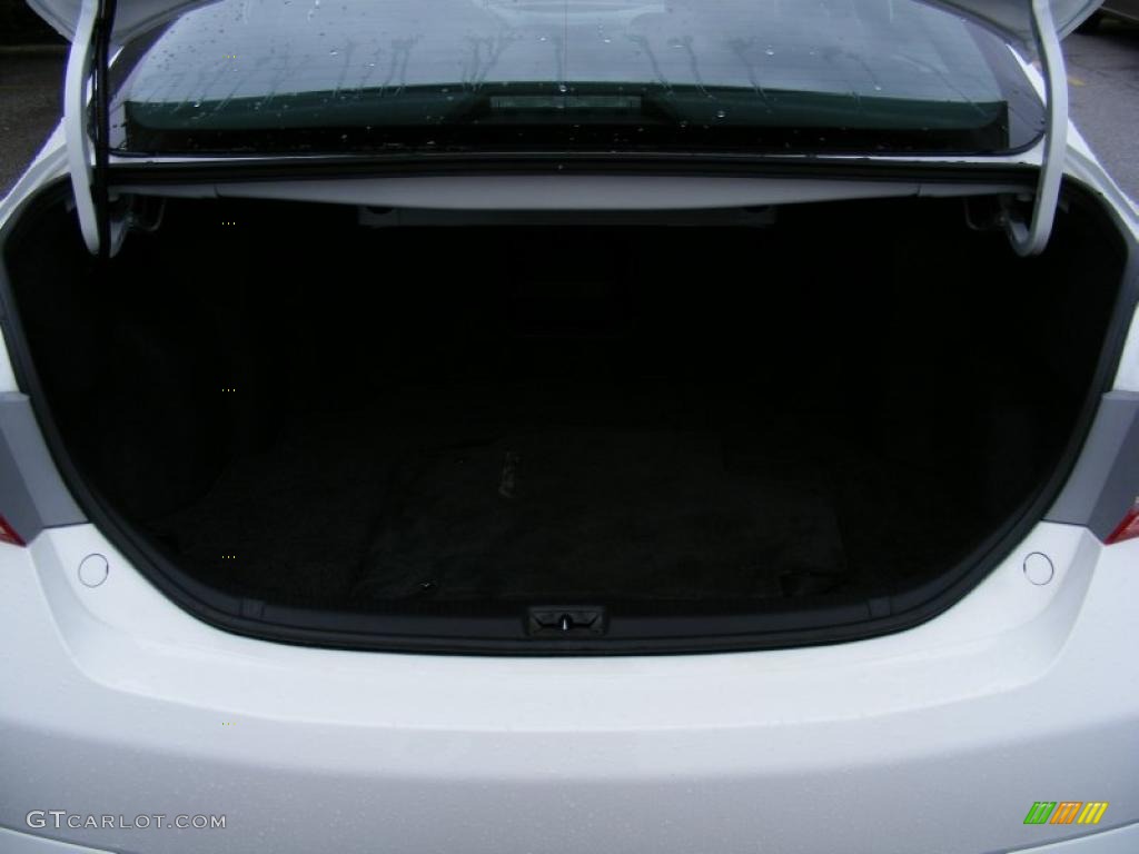 2010 Camry SE - Super White / Dark Charcoal photo #24