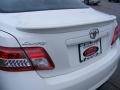 Super White - Camry SE Photo No. 25
