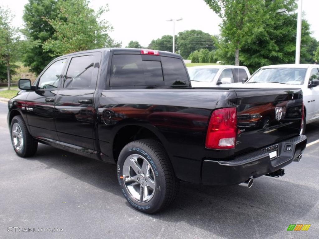 2010 Ram 1500 Sport Crew Cab - Brilliant Black Crystal Pearl / Dark Slate Gray photo #2