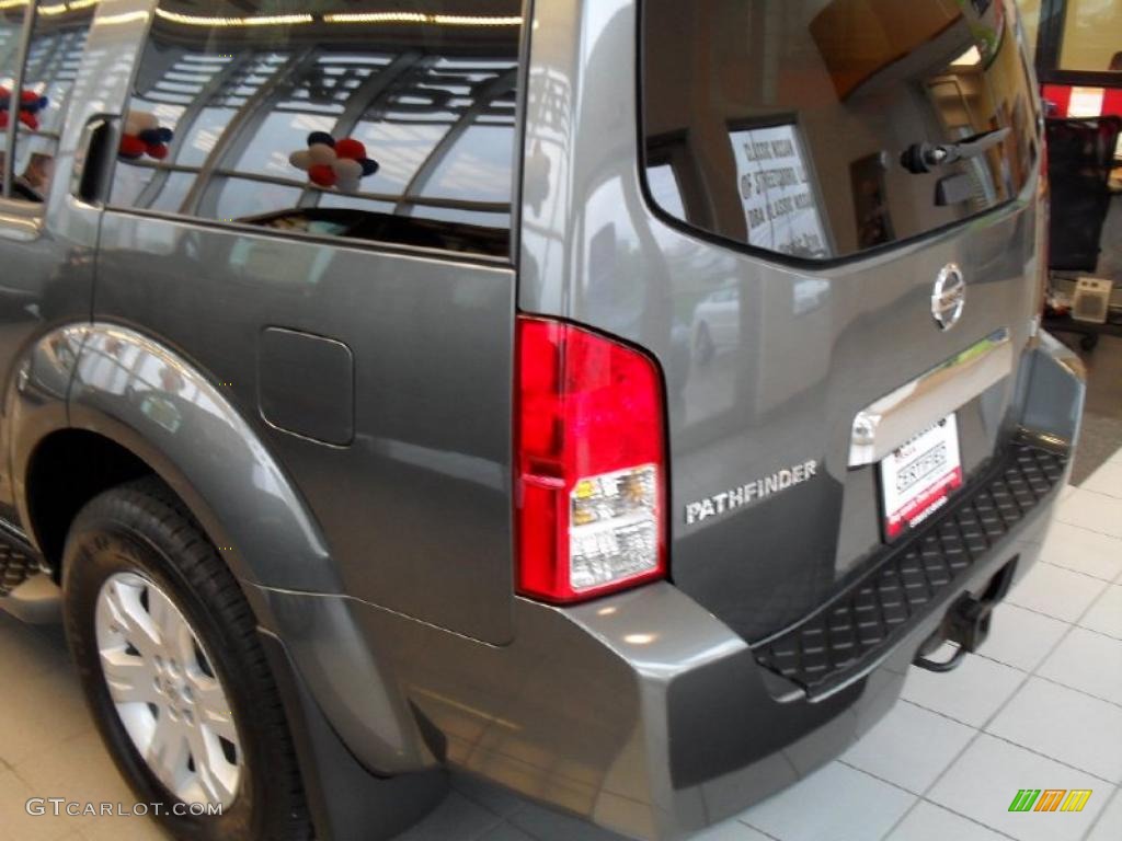 2006 Pathfinder LE 4x4 - Storm Grey Metallic / Graphite photo #5