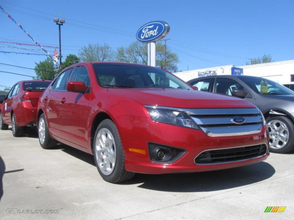 2010 Fusion SE - Sangria Red Metallic / Charcoal Black photo #3