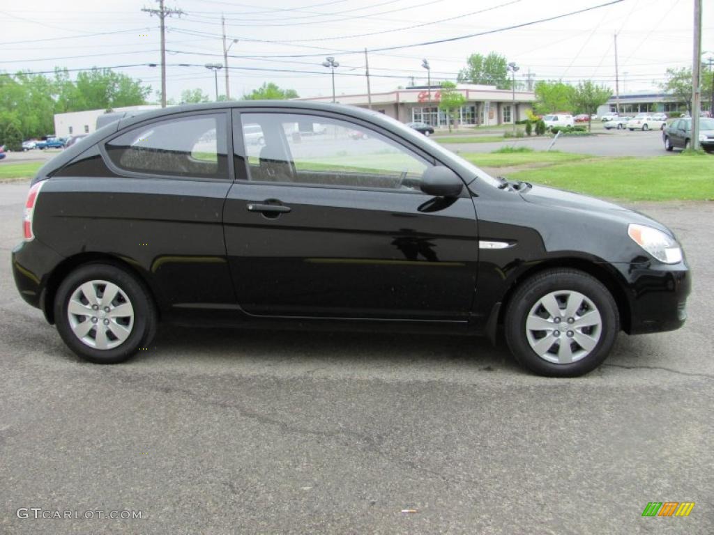 2009 Accent GS 3 Door - Ebony Black / Black photo #11