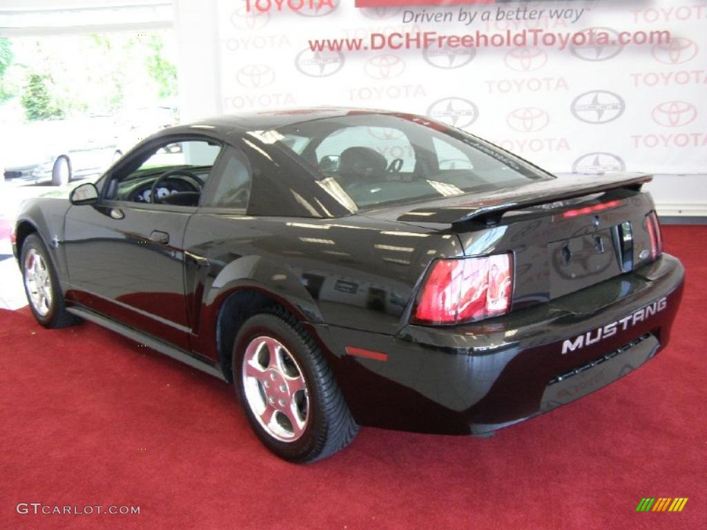 2003 Mustang V6 Coupe - Black / Dark Charcoal photo #7