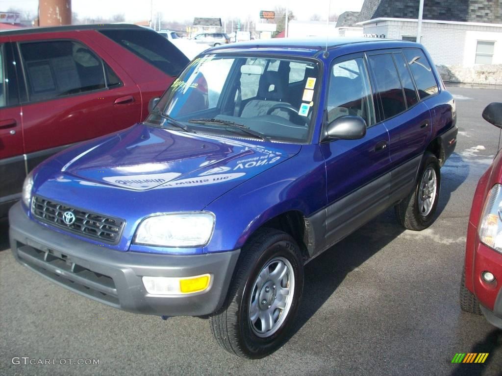 Royal Sapphire Blue Pearl Toyota RAV4