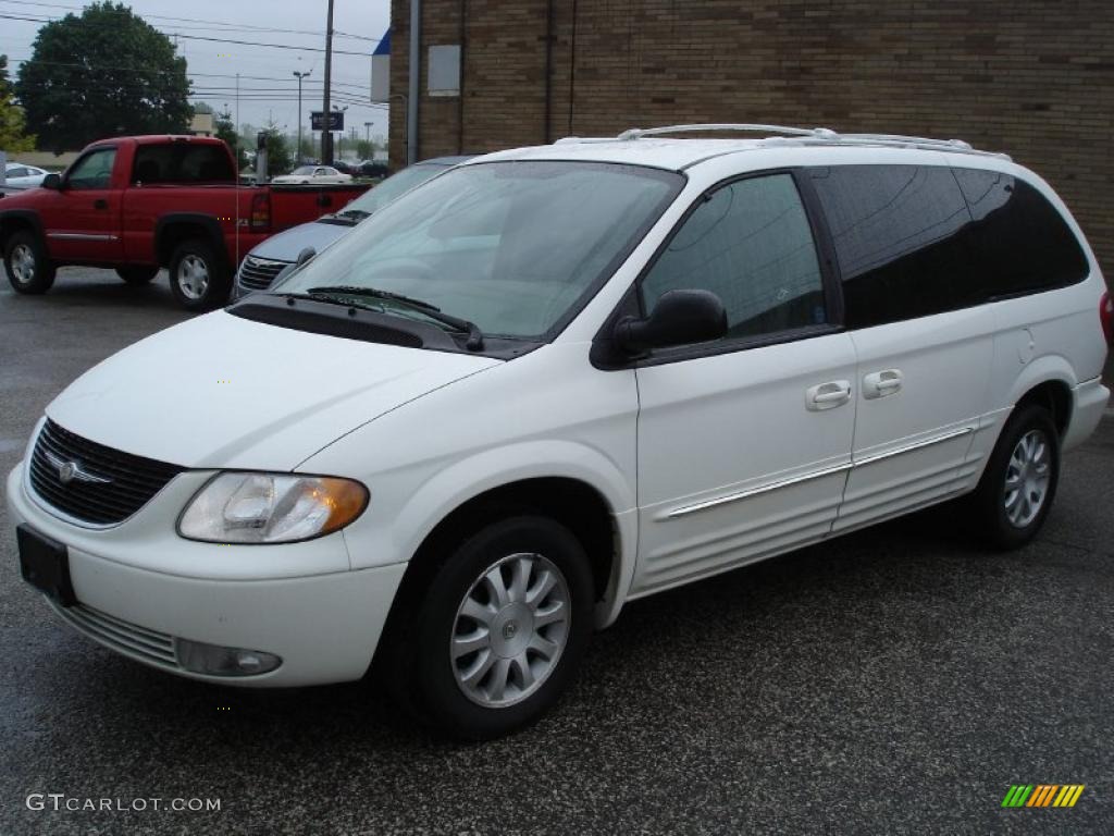 2003 Town & Country LXi - Stone White / Taupe photo #1