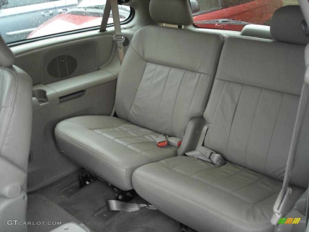 2003 Town & Country LXi - Stone White / Taupe photo #8