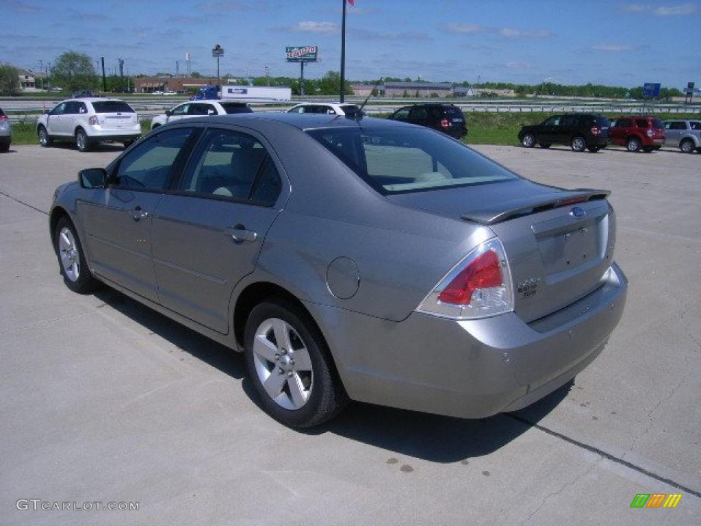 2008 Fusion SE - Vapor Silver Metallic / Medium Light Stone photo #5