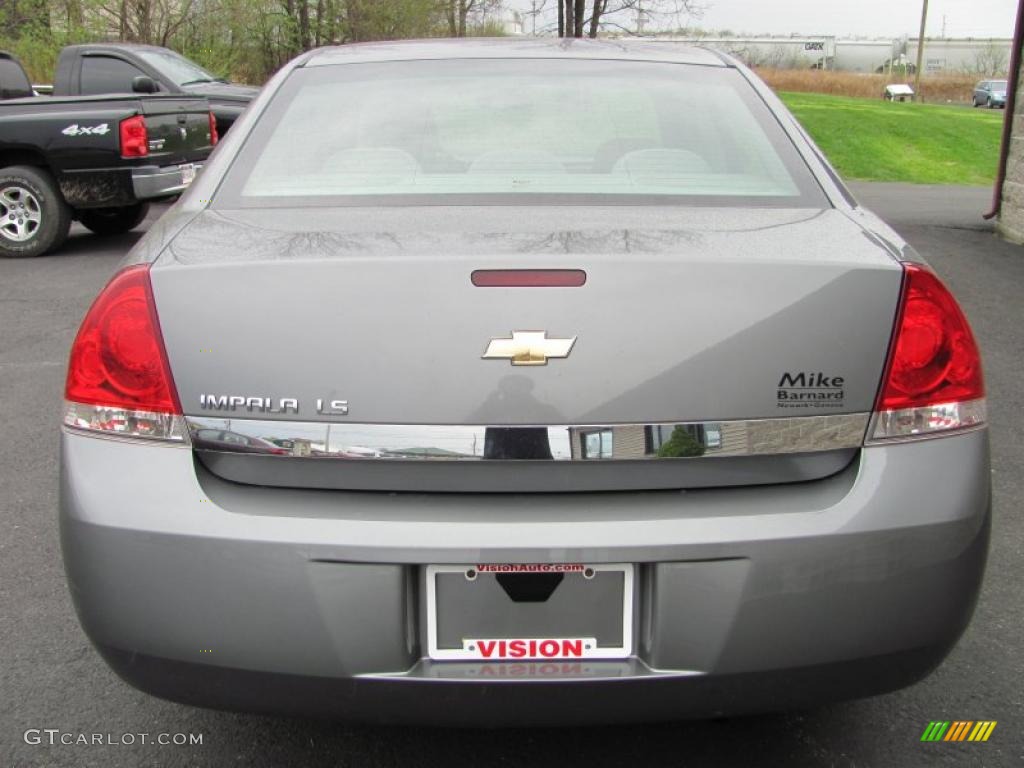 2006 Impala LS - Dark Silver Metallic / Gray photo #13