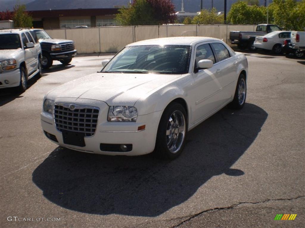 2006 300 Touring - Stone White / Dark Slate Gray/Light Graystone photo #2